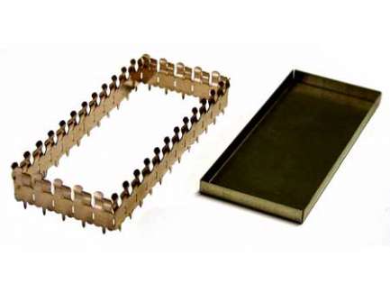   Scatola metallica con finger e coperchio, dimensioni 61 x 40.6 mm (interasse pin), H 9 mm (utile interna)