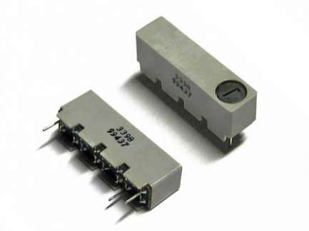 TOKO H320LSN-3398 3.8 MHz 3-cell low-pass filter and 4.43 MHz notch filter