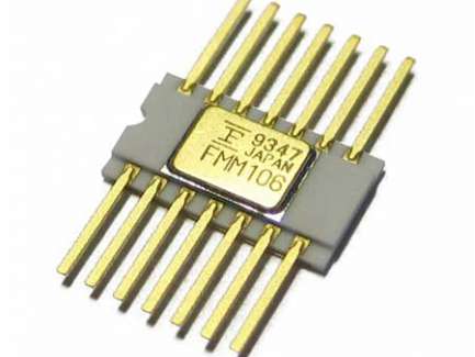 Fujitsu FMM106HG Divide by 8 integrated circuit, hermetic ceramic package