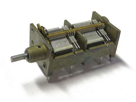   4-section air variable capacitor