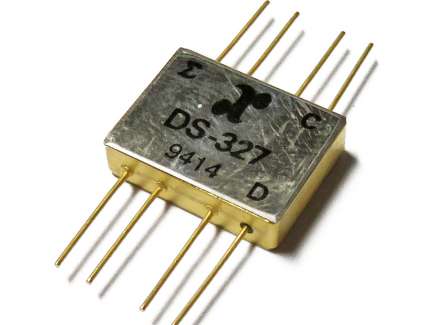 MA-COM Anzac DS-327 PIN Divisore di potenza a 2 vie, 5 - 1000 MHz, 1W