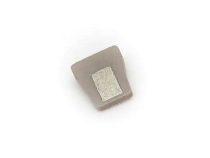   Trapezoidal chip capacitor, 39pF, 50V, 6 x 7mm