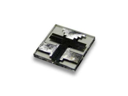   4 dB chip attenuator on quartz board