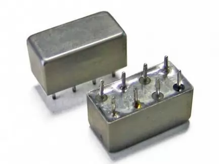 Mini-Circuits SRA-6 RF mixer, 0.003 - 100 MHz, 7 dBm, plug-in