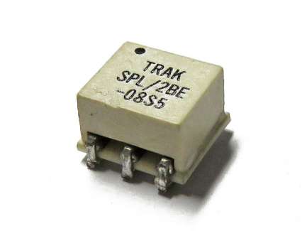 TRAK Microwave SPL/2BE-08S5 2-way power splitter/combiner, 4 - 1000 MHz, 1W