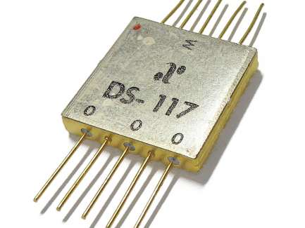 MA-COM Anzac DS-117 PIN 3-way power divider, 1 - 300 MHz, 1W