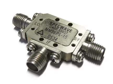 Spectrum Microwave MM96PL-15 RF coaxial mixer, SMA female connectors