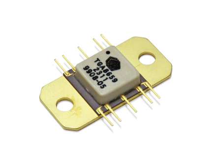 TriQuint TGA8659-FL Amplificatore di potenza 13 - 15 GHz, 4W
