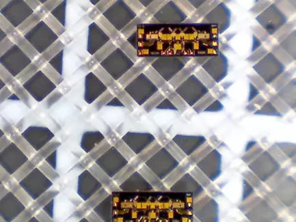 Hewlett-Packard HMMC-1001 GaAs-MMIC variable attenuator dc-50 GHz, chip die