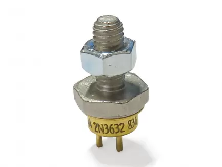 Motorola 2N3632 Transistor di potenza RF NPN, 13.5 W, 175 MHz, TO-60