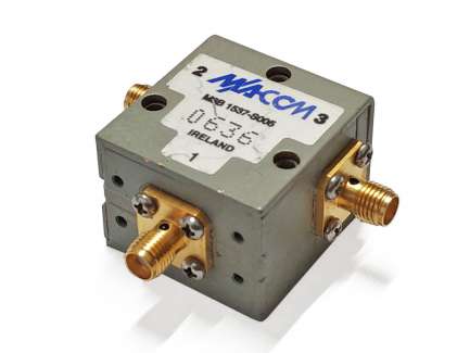 M/A-COM M3B-1537-S005 Circolatore coassiale 1400 - 1600 MHz, 50 W