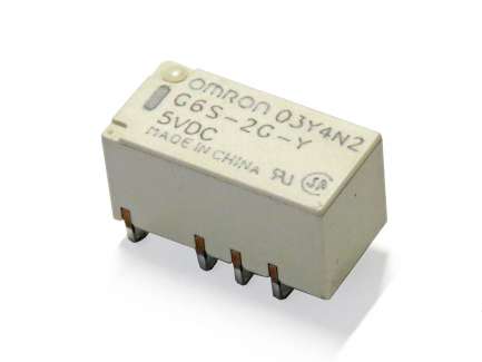 Omron G6S-2G-Y-TR-DC5 SMD electromechanical relay, DPDT, 5V