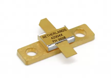 Philips PVB42004X NPN microwave power transistor, 13 W, up to 4200 MHz, class B